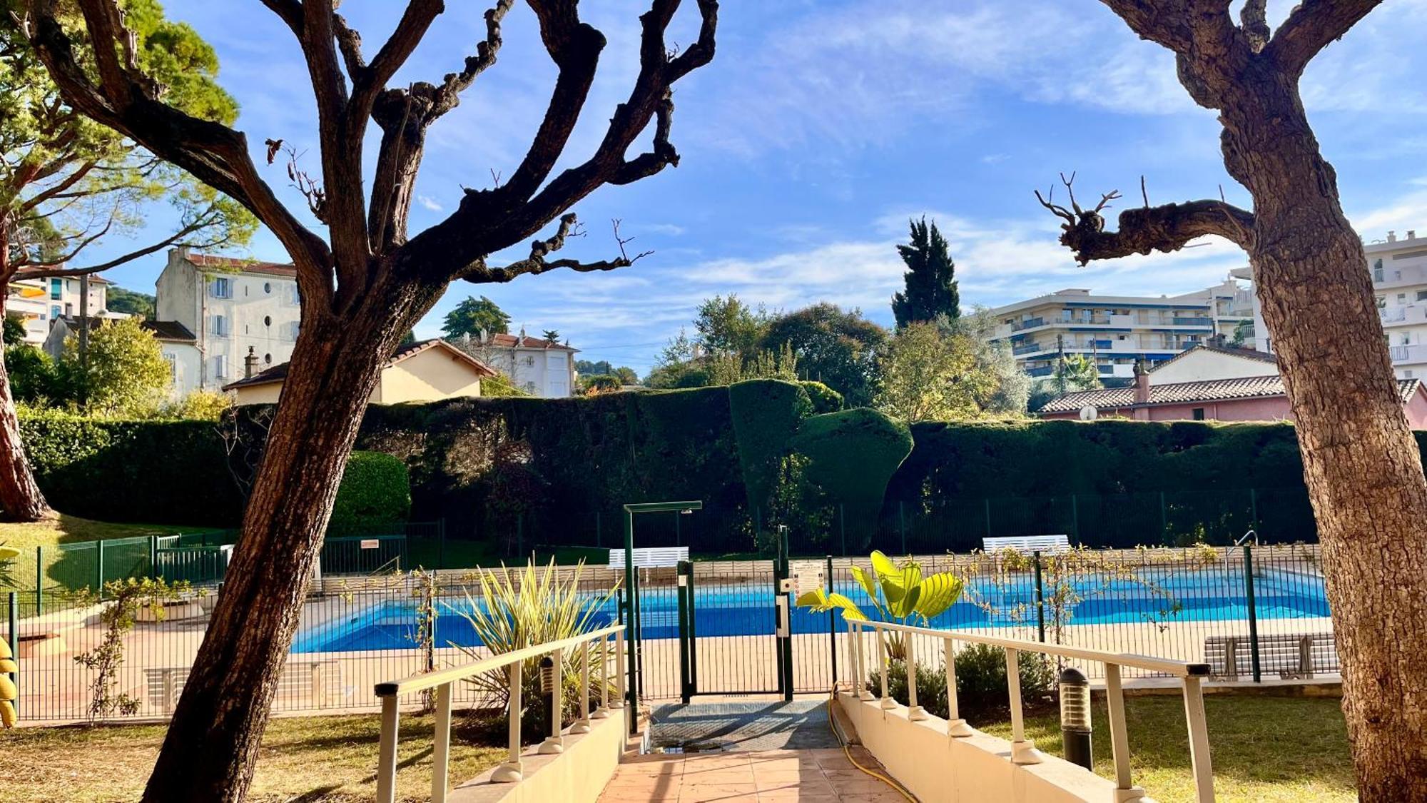 L'Azur - Apt De Standing - Piscine - Parking Le Cannet Zewnętrze zdjęcie